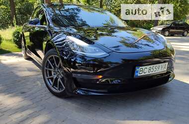 Седан Tesla Model 3 2019 в 