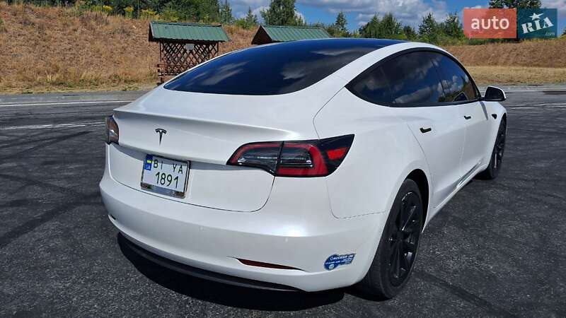 Седан Tesla Model 3 2021 в Полтаве