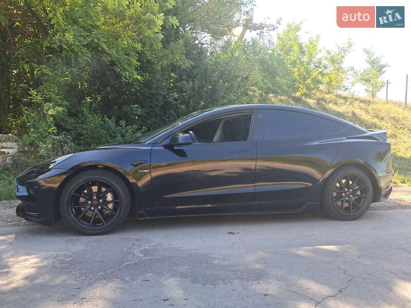 Седан Tesla Model 3 2021 в Каменец-Подольском