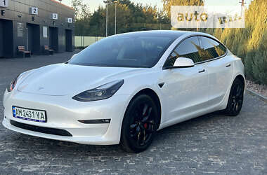 Седан Tesla Model 3 2020 в Києві