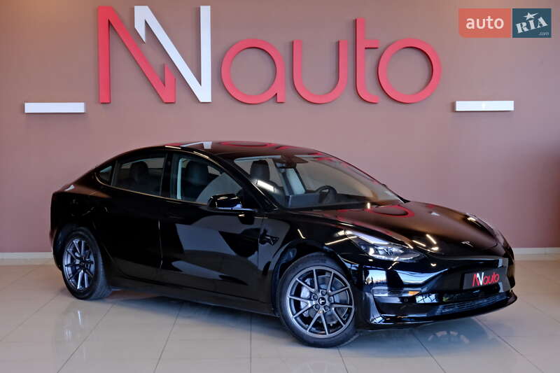 Седан Tesla Model 3 2021 в Одесі