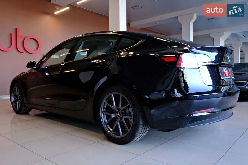 Седан Tesla Model 3 2021 в Одесі фото 16 Седан Tesla Model 3 2021 в Одесі