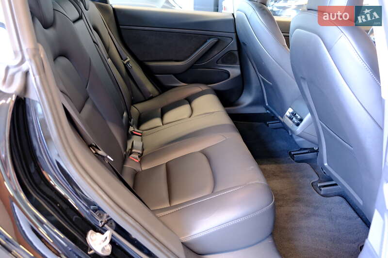 Седан Tesla Model 3 2021 в Одесі фото 28 Седан Tesla Model 3 2021 в Одесі