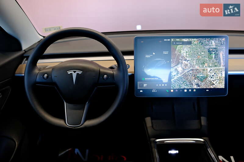 Седан Tesla Model 3 2021 в Одесі