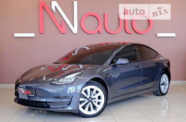 Седан Tesla Model 3 2023 в Одессе