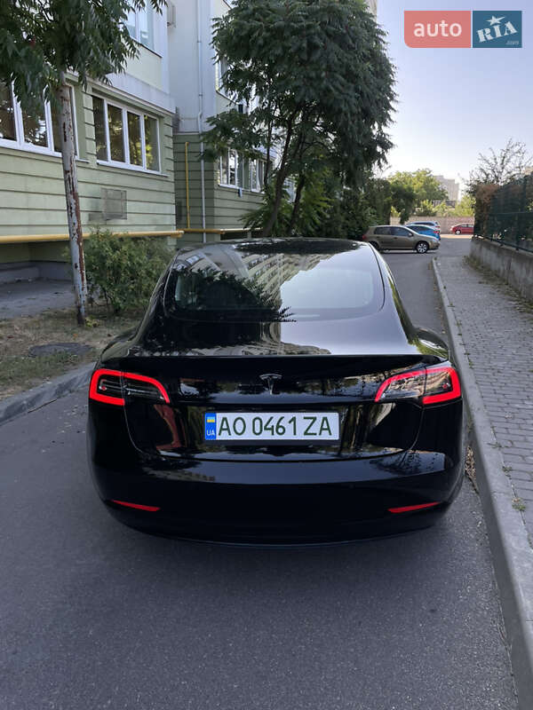 Седан Tesla Model 3 2019 в Києві