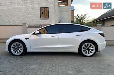 Седан Tesla Model 3 2021 в Львові