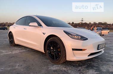 Седан Tesla Model 3 2019 в Одессе