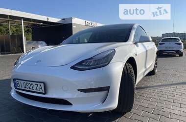 Седан Tesla Model 3 2019 в Полтаві