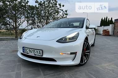 Седан Tesla Model 3 2021 в Львове