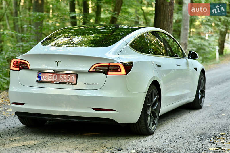 Седан Tesla Model 3 2019 в Луцке фото 13 Седан Tesla Model 3 2019 в Луцке