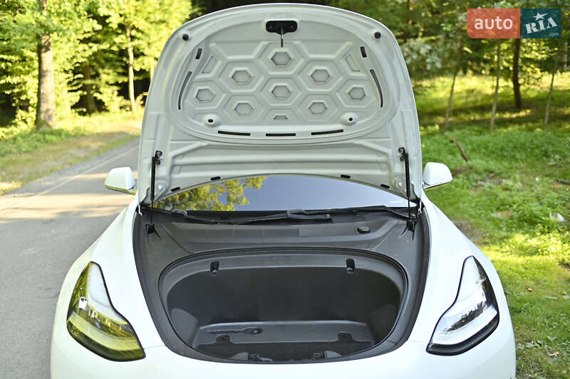 Седан Tesla Model 3 2019 в Луцке фото 26 Седан Tesla Model 3 2019 в Луцке