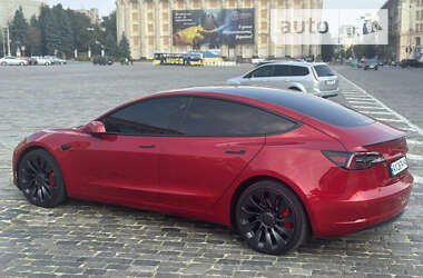 Седан Tesla Model 3 2023 в Харькове