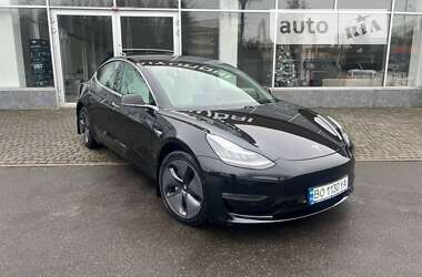 Седан Tesla Model 3 2020 в Тернополі