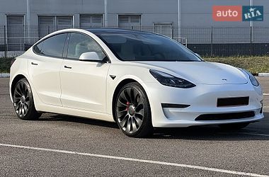 tesla model-3 2022 в Ровно от профессионального продавца Олег