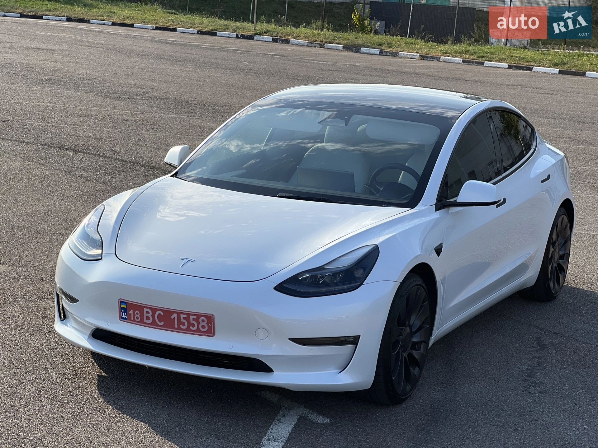 2022 Tesla Model 3 - мініатюра 16