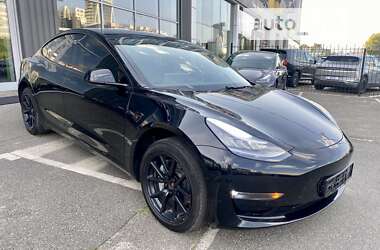 Седан Tesla Model 3 2019 в Киеве