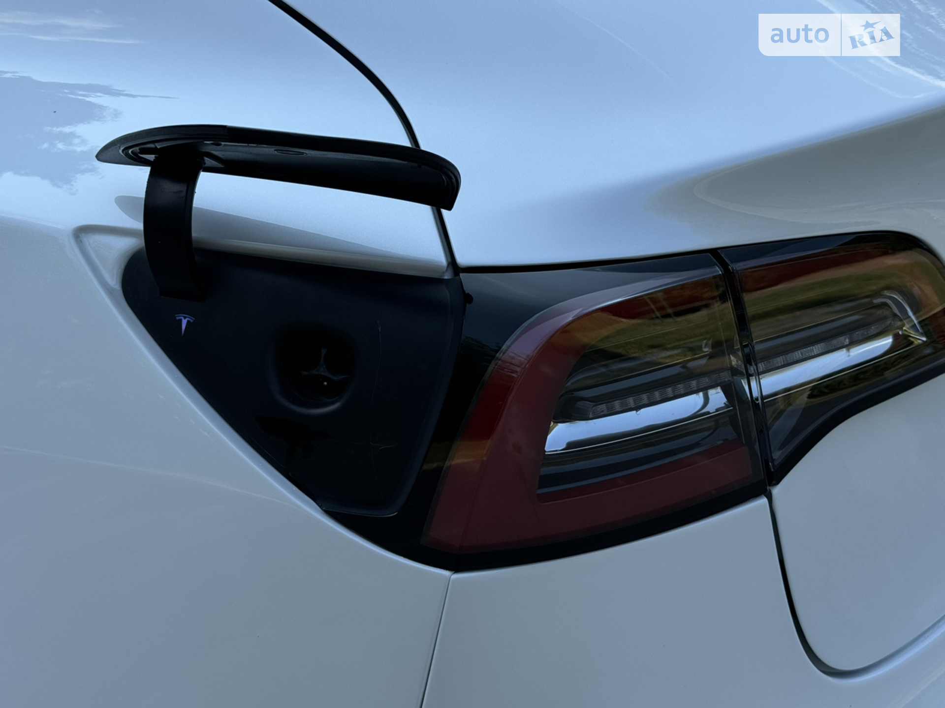 2022 Tesla Model 3 - мініатюра 10