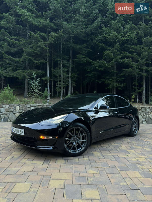 Седан Tesla Model 3 2019 в 