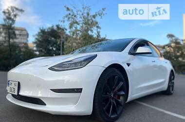 Внедорожник / Кроссовер Tesla Model 3 2020 в 