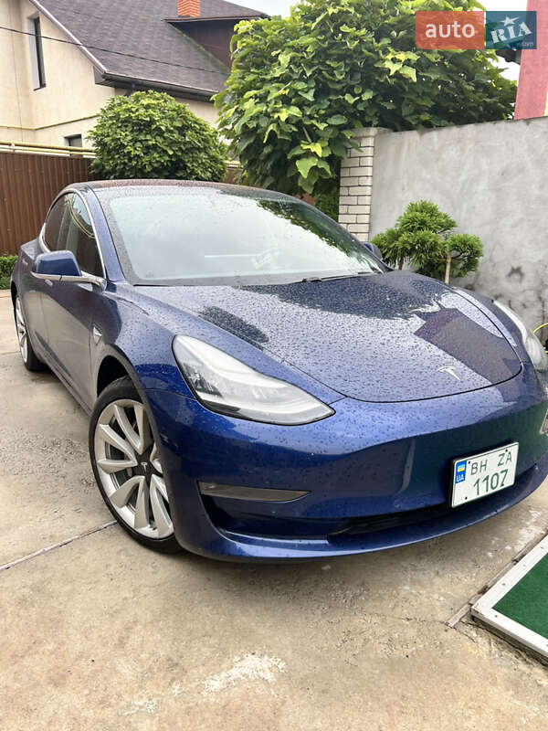 Седан Tesla Model 3 2018 в Одессе
