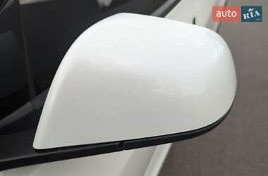 Седан Tesla Model 3 2021 в Виннице