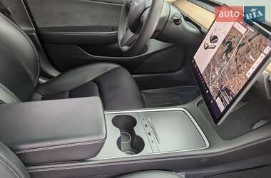 Седан Tesla Model 3 2021 в Виннице