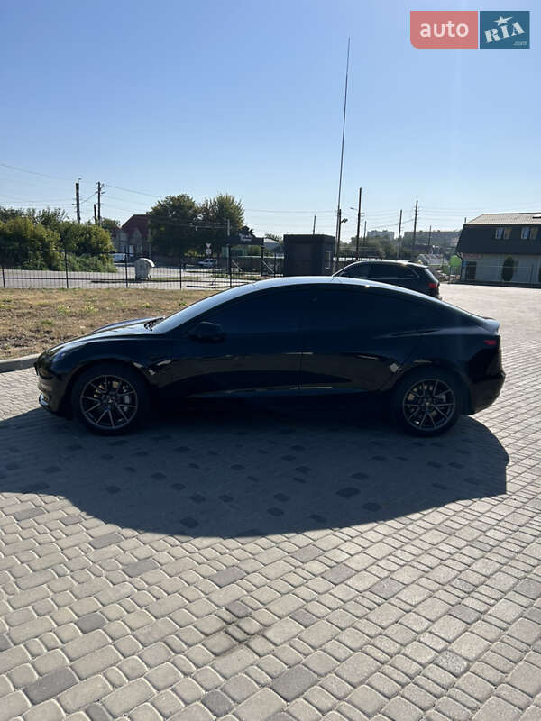Седан Tesla Model 3 2021 в Білій Церкві