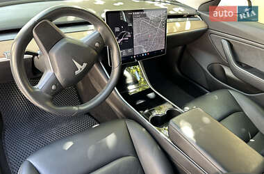 Седан Tesla Model 3 2018 в 