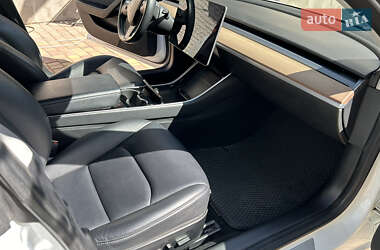 Седан Tesla Model 3 2018 в 