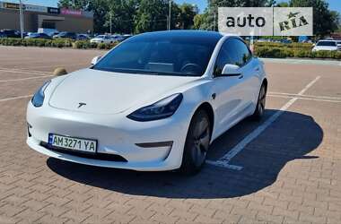 Седан Tesla Model 3 2023 в Житомирі