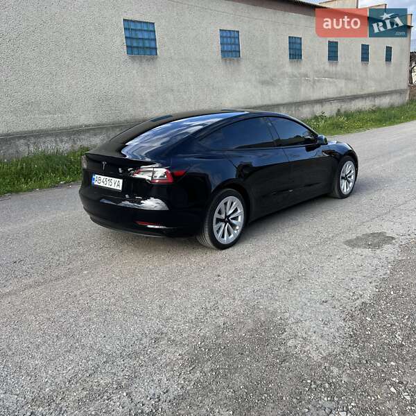 Седан Tesla Model 3 2023 в Гайсине
