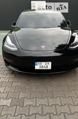 Седан Tesla Model 3 2018 в Кам'янському