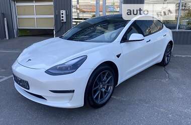 Седан Tesla Model 3 2021 в Києві