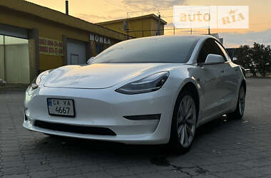 Седан Tesla Model 3 2020 в Черкассах