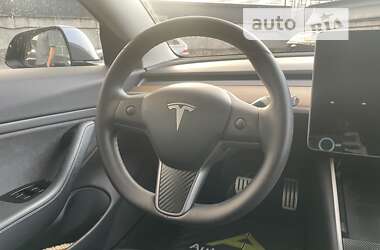 Седан Tesla Model 3 2020 в Киеве