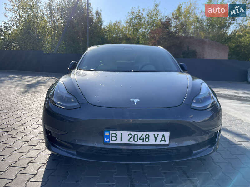 Седан Tesla Model 3 2021 в Полтаві