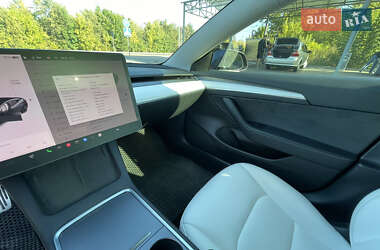 Седан Tesla Model 3 2021 в Полтаві