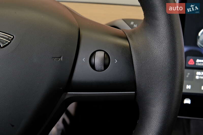 Седан Tesla Model 3 2021 в Одессе