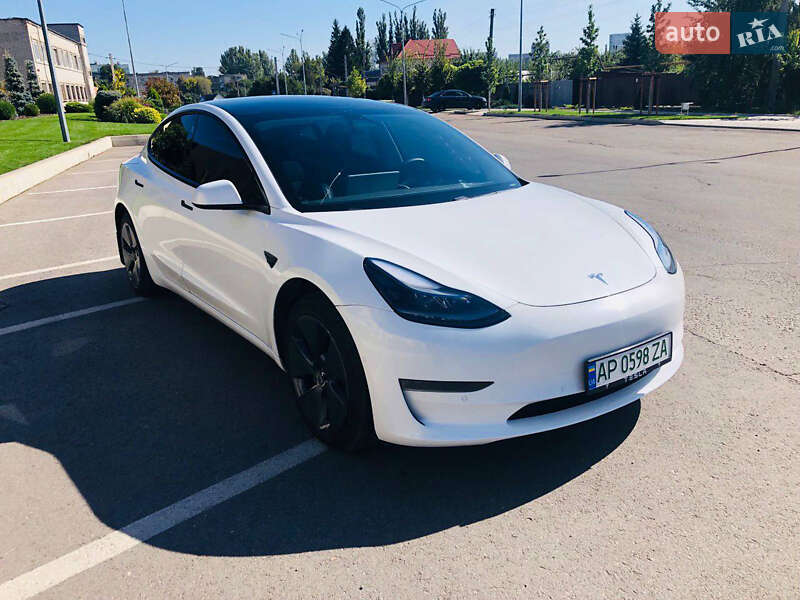 Седан Tesla Model 3 2021 в Запорожье