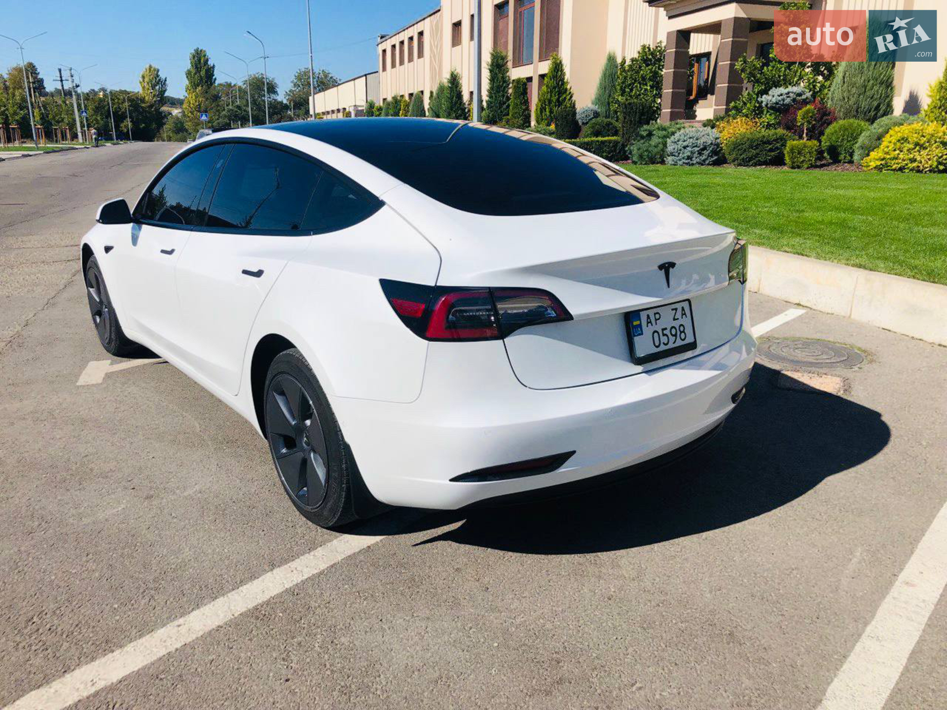 2021 Tesla Model 3 - мініатюра 3