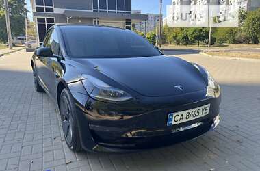 Седан Tesla Model 3 2022 в Черкассах