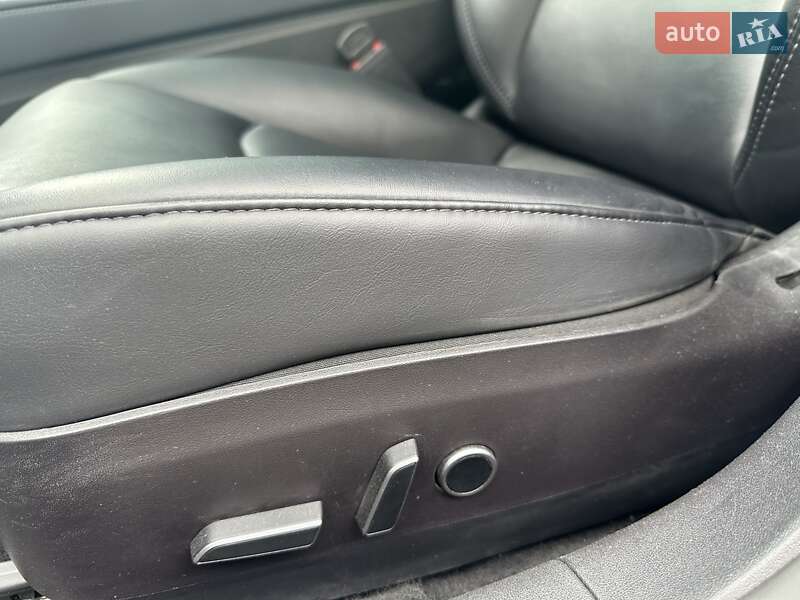 Седан Tesla Model 3 2022 в Запоріжжі