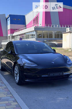 Седан Tesla Model 3 2021 в Дніпрі