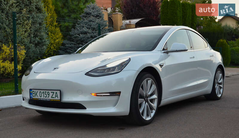 Tesla Model 3 2018