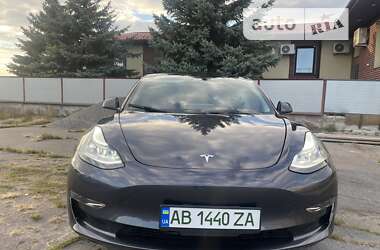 Седан Tesla Model 3 2023 в Вінниці