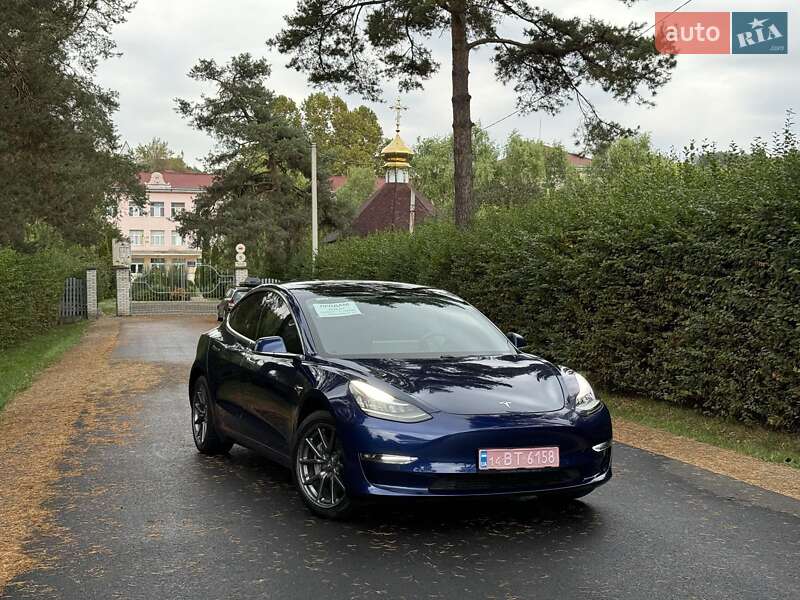 Tesla Model 3 2018