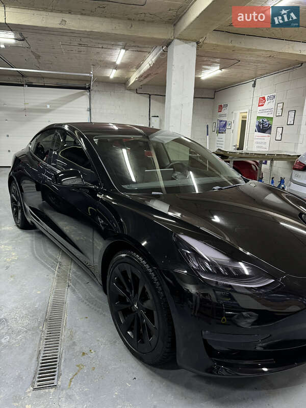 Седан Tesla Model 3 2018 в 