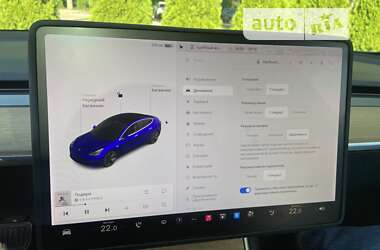 Седан Tesla Model 3 2018 в 