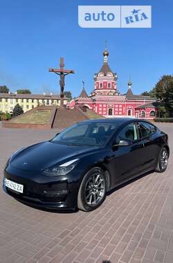 Седан Tesla Model 3 2021 в Дніпрі